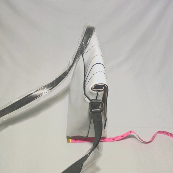 White shoulder Bag - Picture 3 of 7